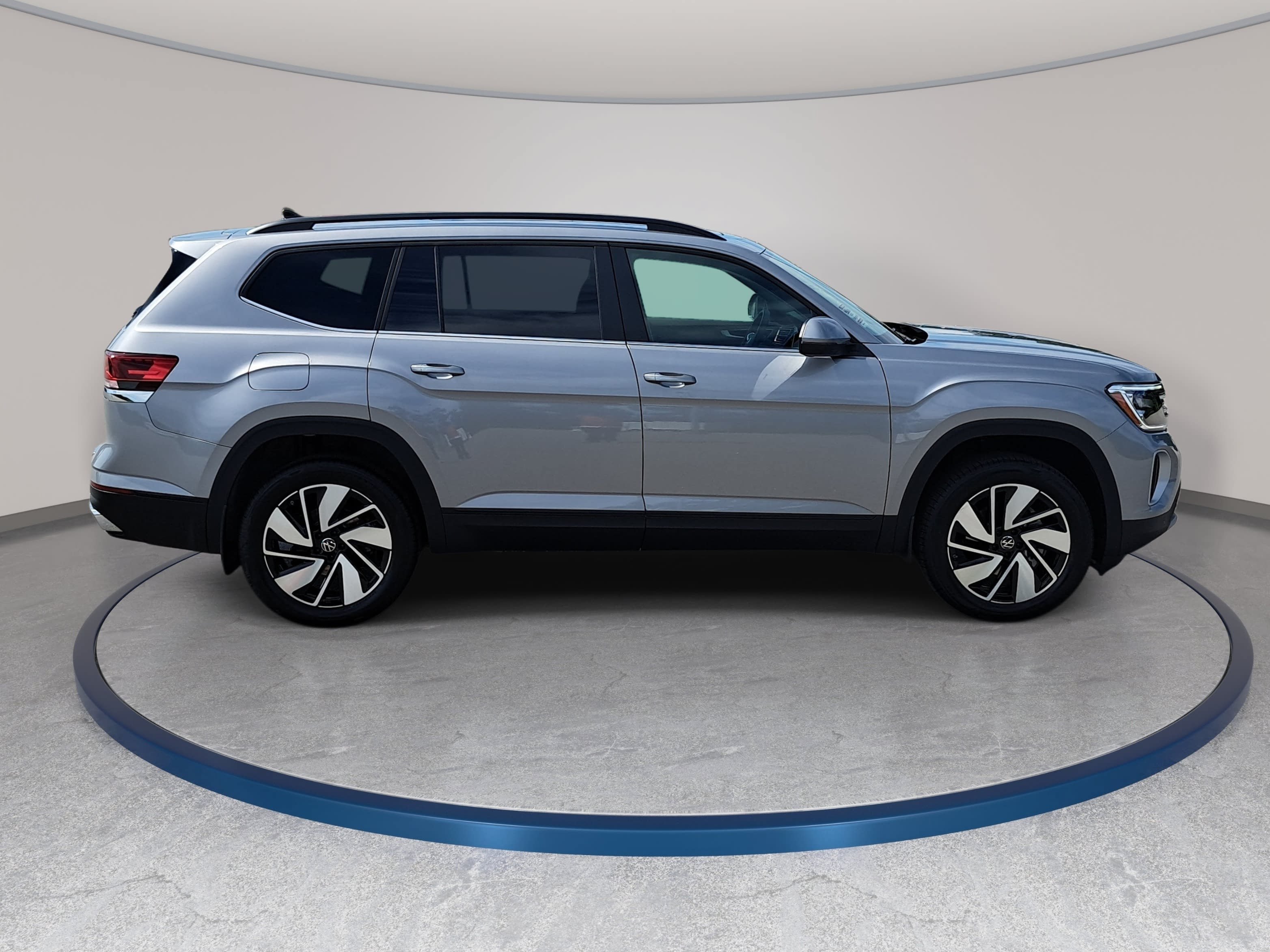 New 2026 Volkswagen Atlas SE FWD image 4