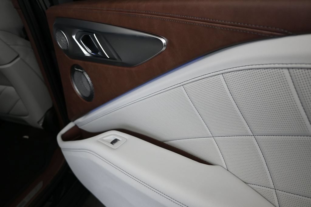 Certified 2023 BMW XM AWD/4WD image 21