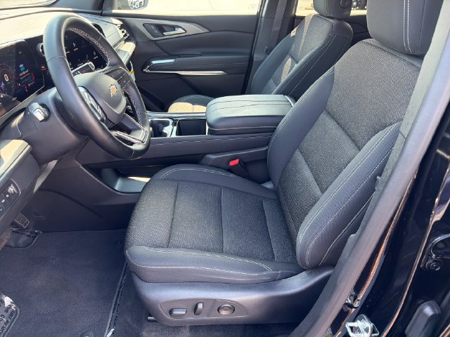 Certified 2025 Chevrolet Traverse LT AWD/4WD image 10