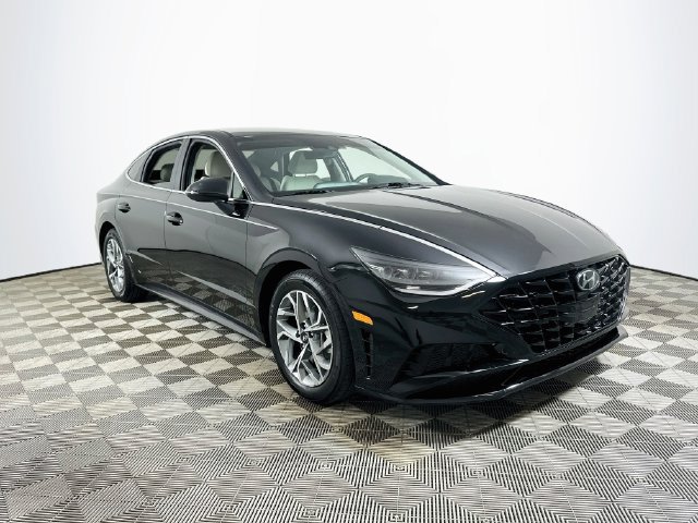 Used 2023 Hyundai Sonata SEL w/ Cargo Package FWD image 1