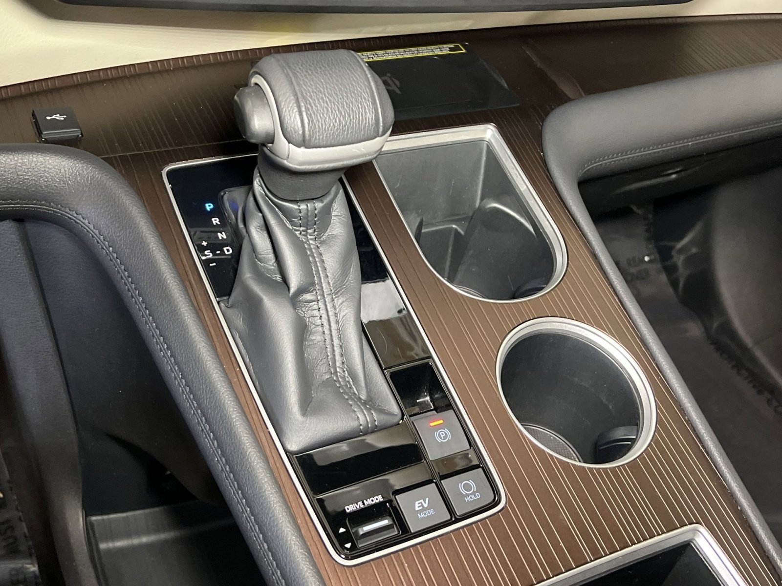 Used 2021 Toyota Sienna XLE w/ XLE Plus Package image 20