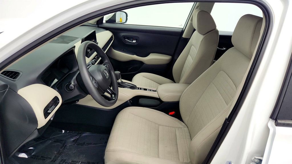 Used 2025 Honda HR-V LX image 19