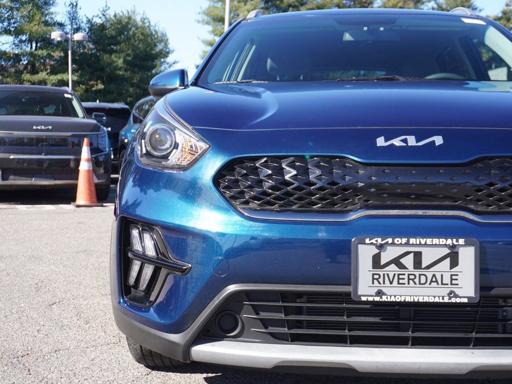 Used 2022 Kia Niro LX image 10