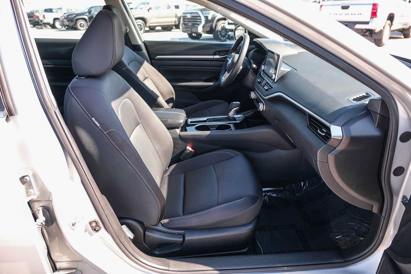 Used 2021 Nissan Altima 2.5 SV FWD image 18