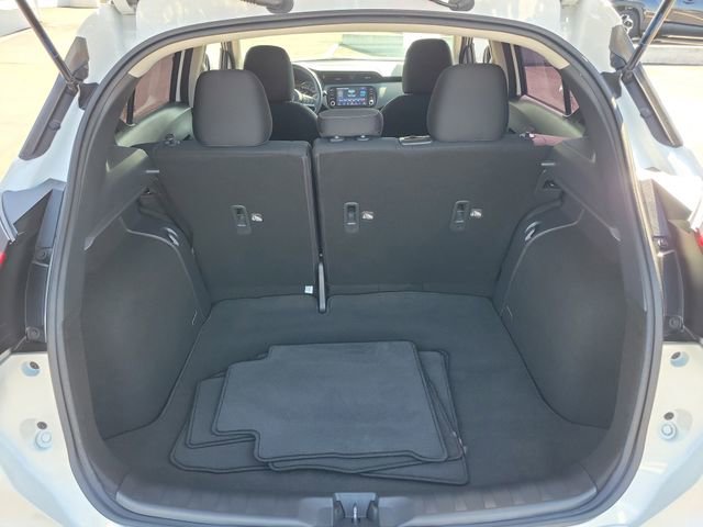 Used 2022 Nissan Kicks SV image 9