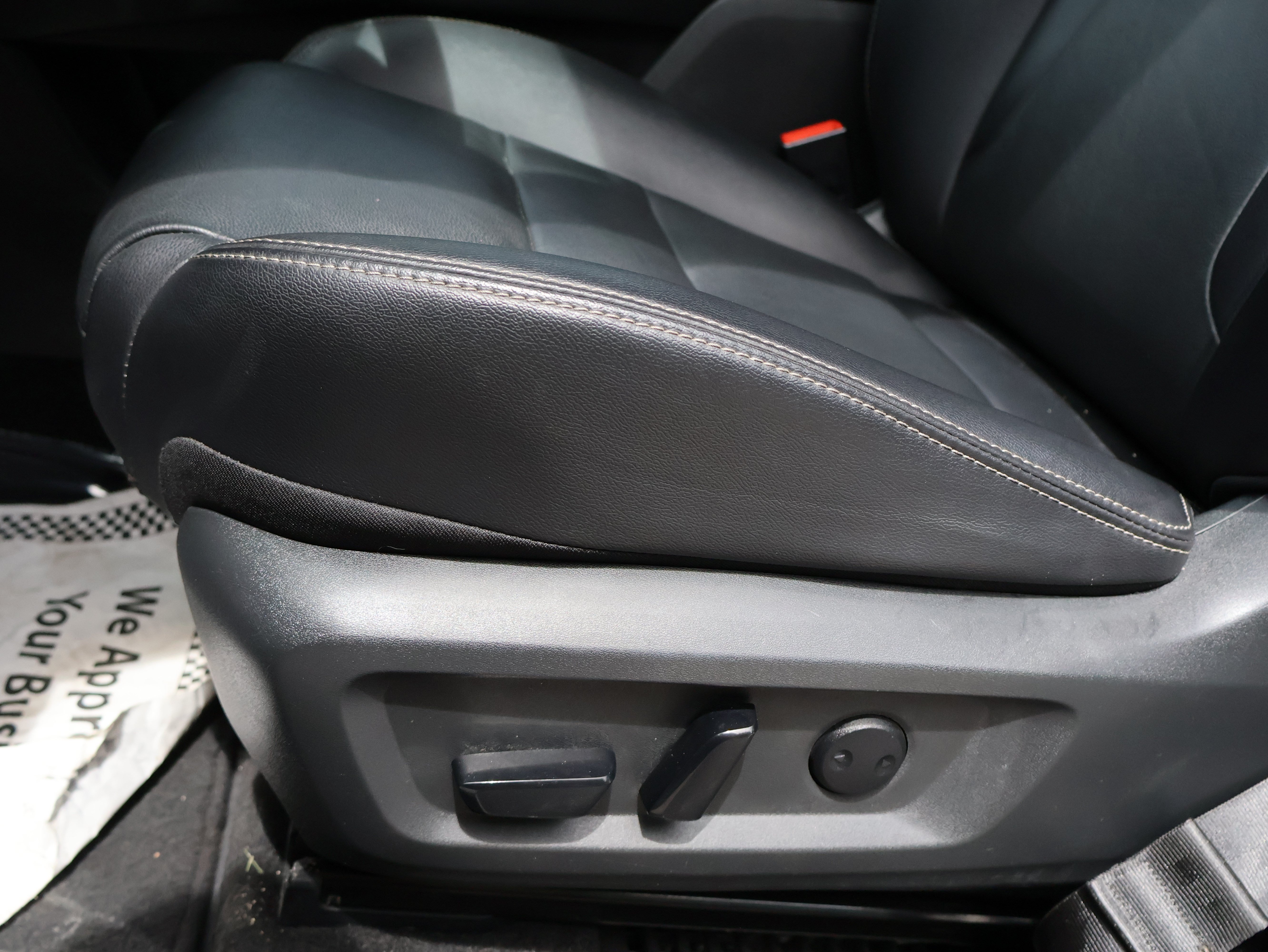 Used 2023 Nissan Rogue SL w/ SL Premium Package FWD image 15