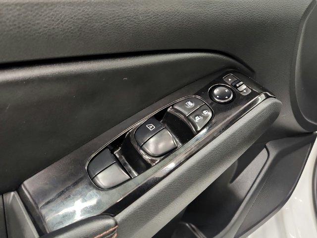 Used 2024 Nissan Altima 2.5 SR FWD image 15