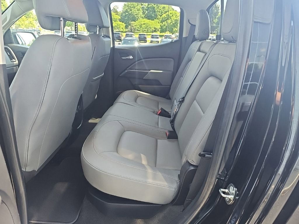 Used 2015 Chevrolet Colorado LT w/ Luxury Package RWD image 11