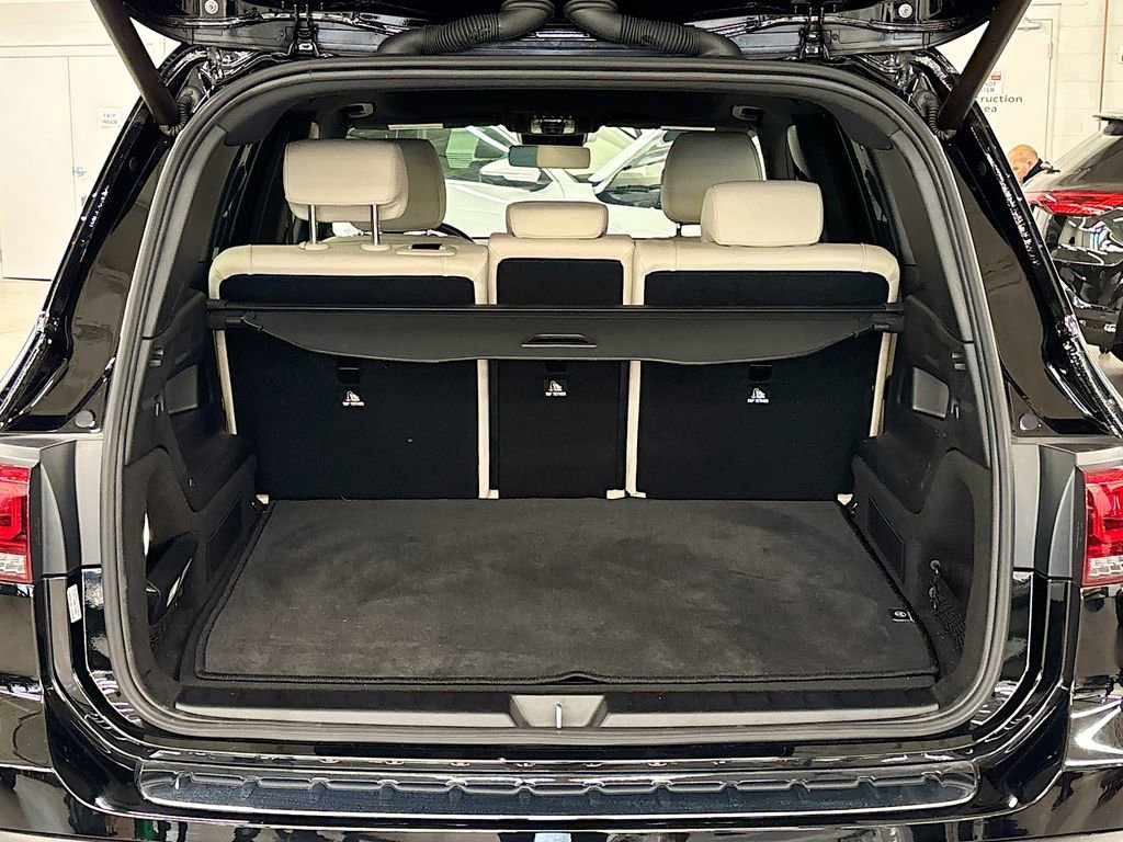 Used 2023 Mercedes-Benz EQB 300 4MATIC image 26