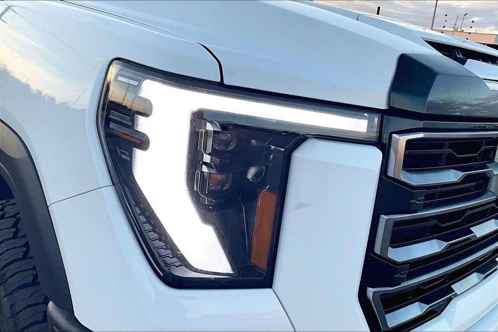 Used 2024 GMC Sierra 2500 AT4 w/ AT4 Premium Plus Package image 38