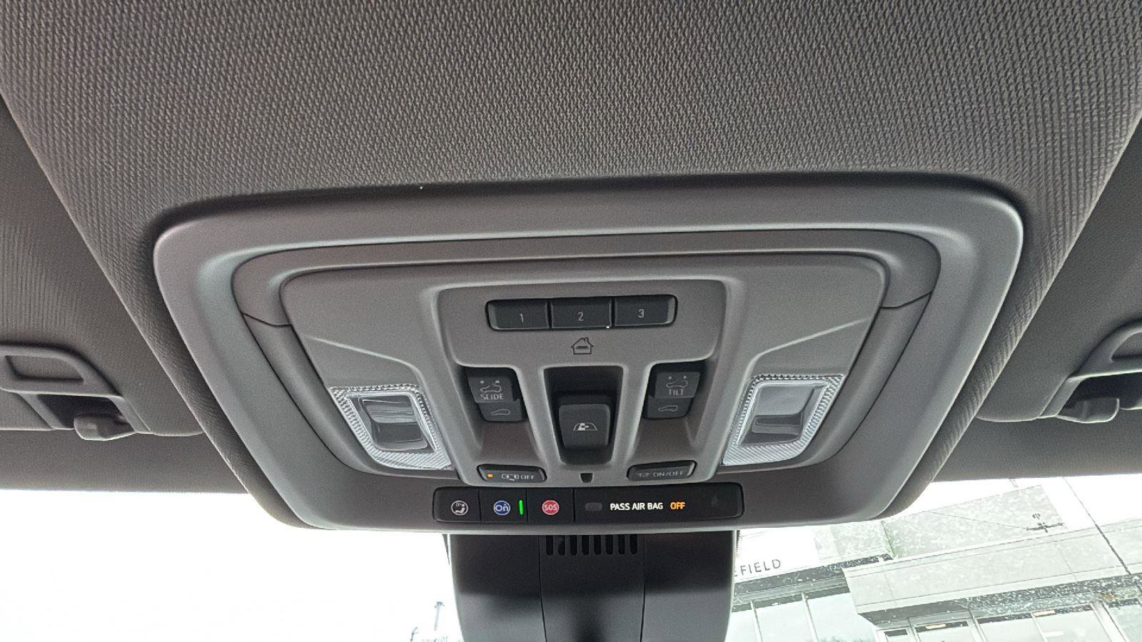 New 2025 GMC Sierra 1500 Denali w/ Denali Reserve Package image 18