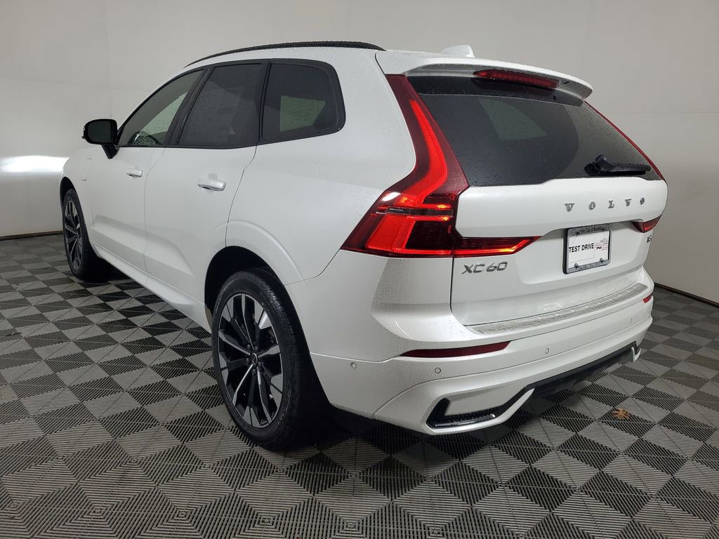 New 2026 Volvo XC60 T8 Plus w/ Protection Package Premier image 4