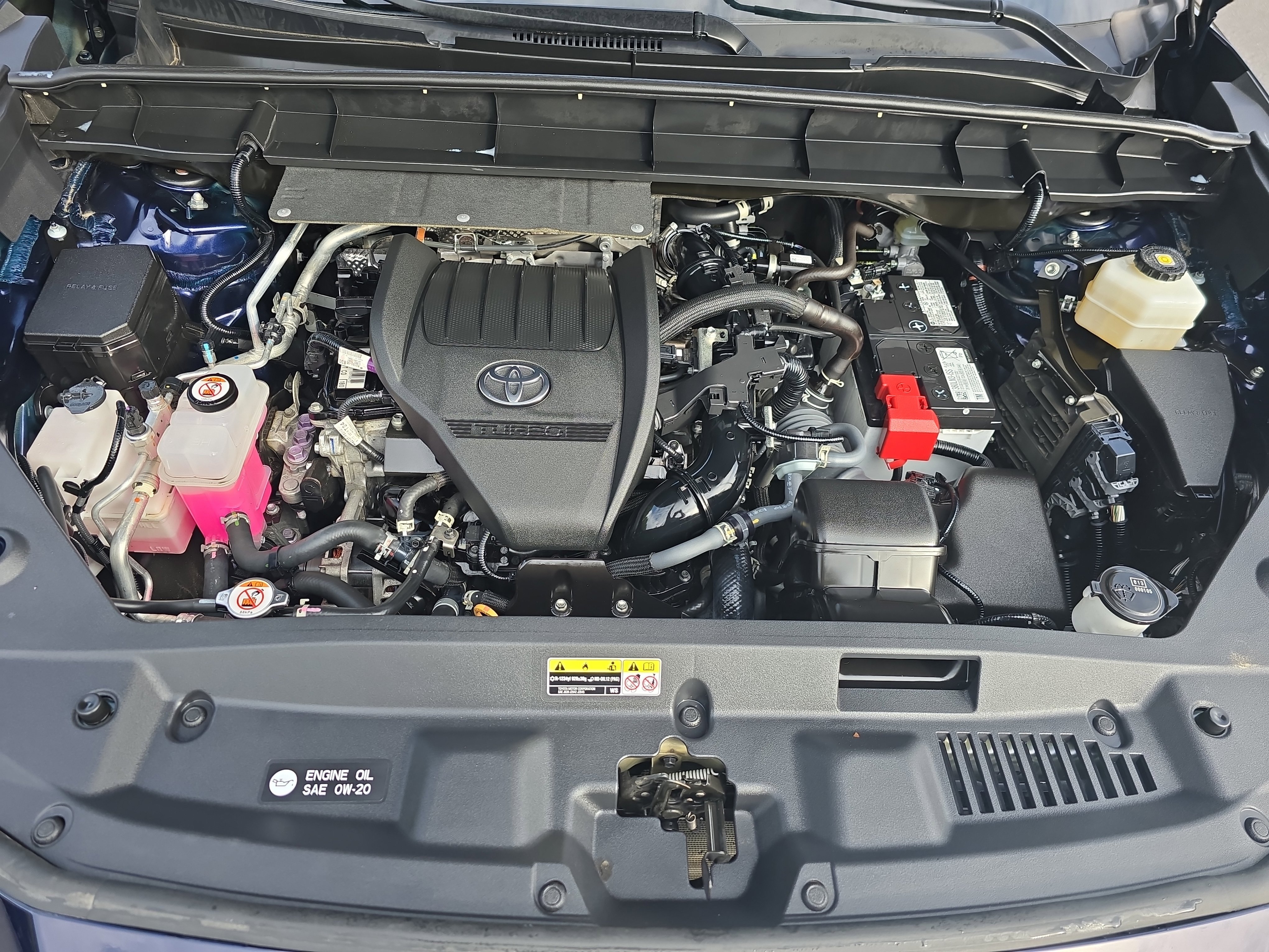 Used 2023 Toyota Highlander XLE image 32