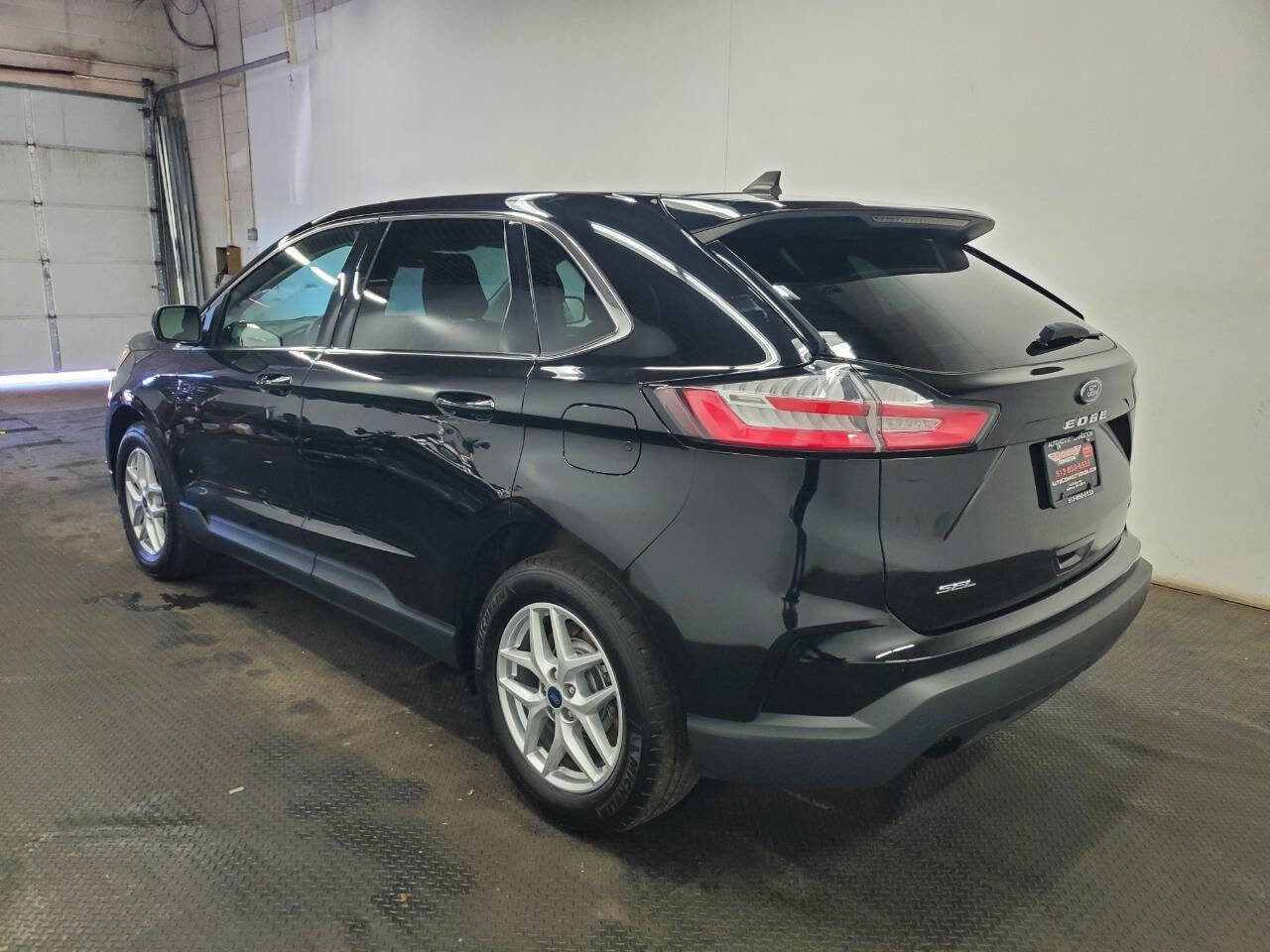 Used 2022 Ford Edge SEL image 5