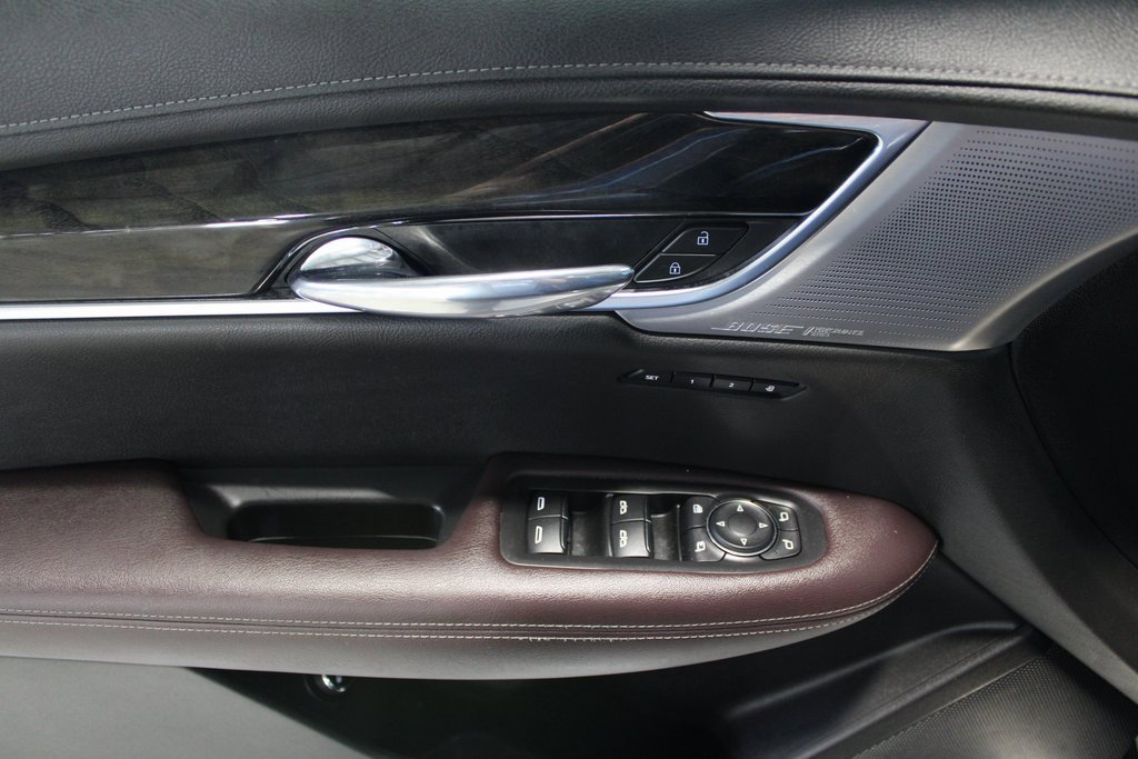 Used 2020 Cadillac XT6 Premium Luxury image 11