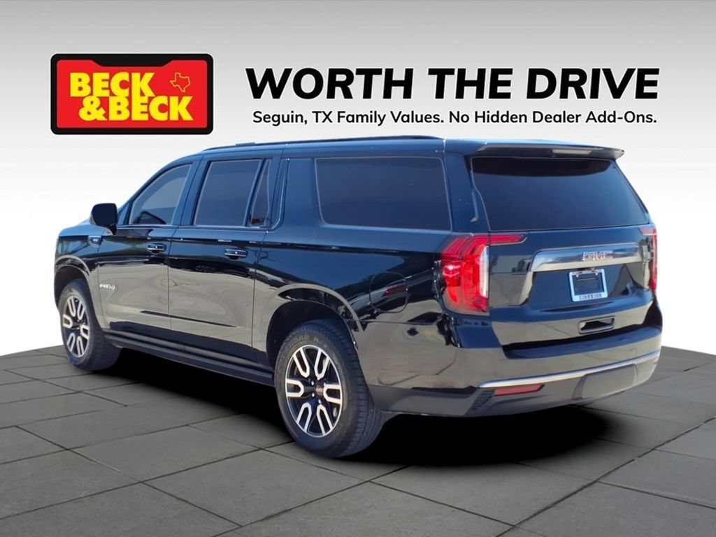 Used 2023 GMC Yukon XL AT4 w/ AT4 Premium Plus Package AWD/4WD image 7