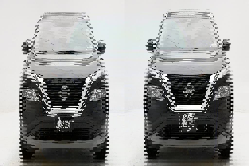 Used 2023 Nissan Rogue SV w/ SV Premium Package image 4