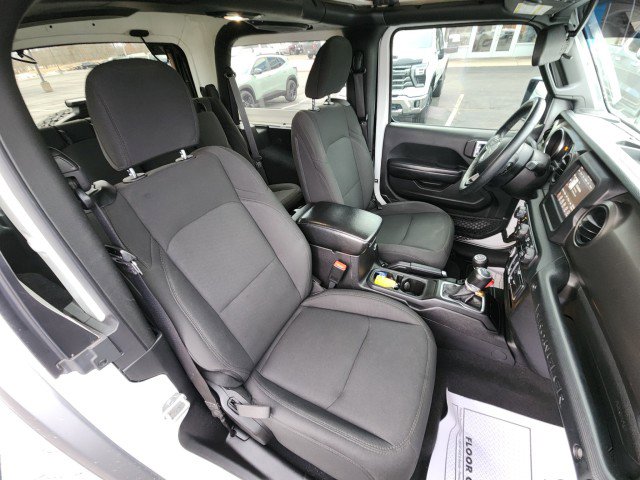 Used 2018 Jeep Wrangler Sport image 13