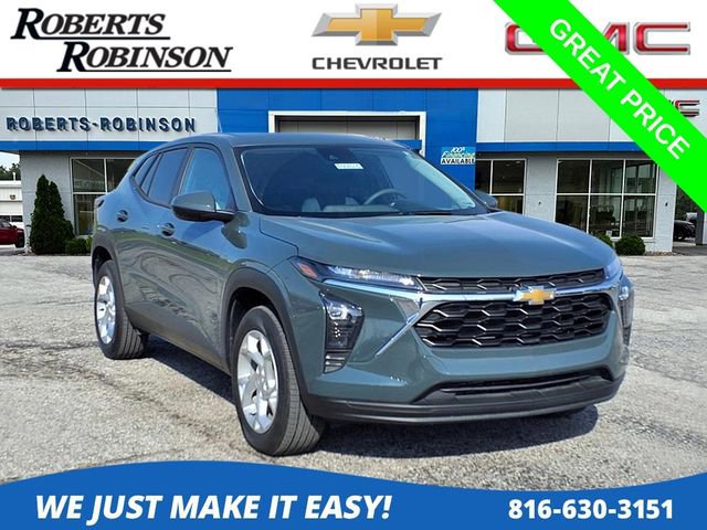 Used 2025 Chevrolet Trax LS w/ LS Convenience Package