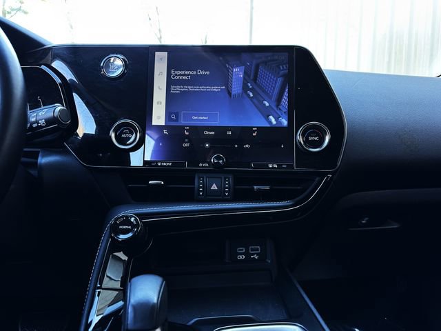 Used 2024 Lexus NX 250 FWD w/ Towing Package (2000 Lbs) image 19