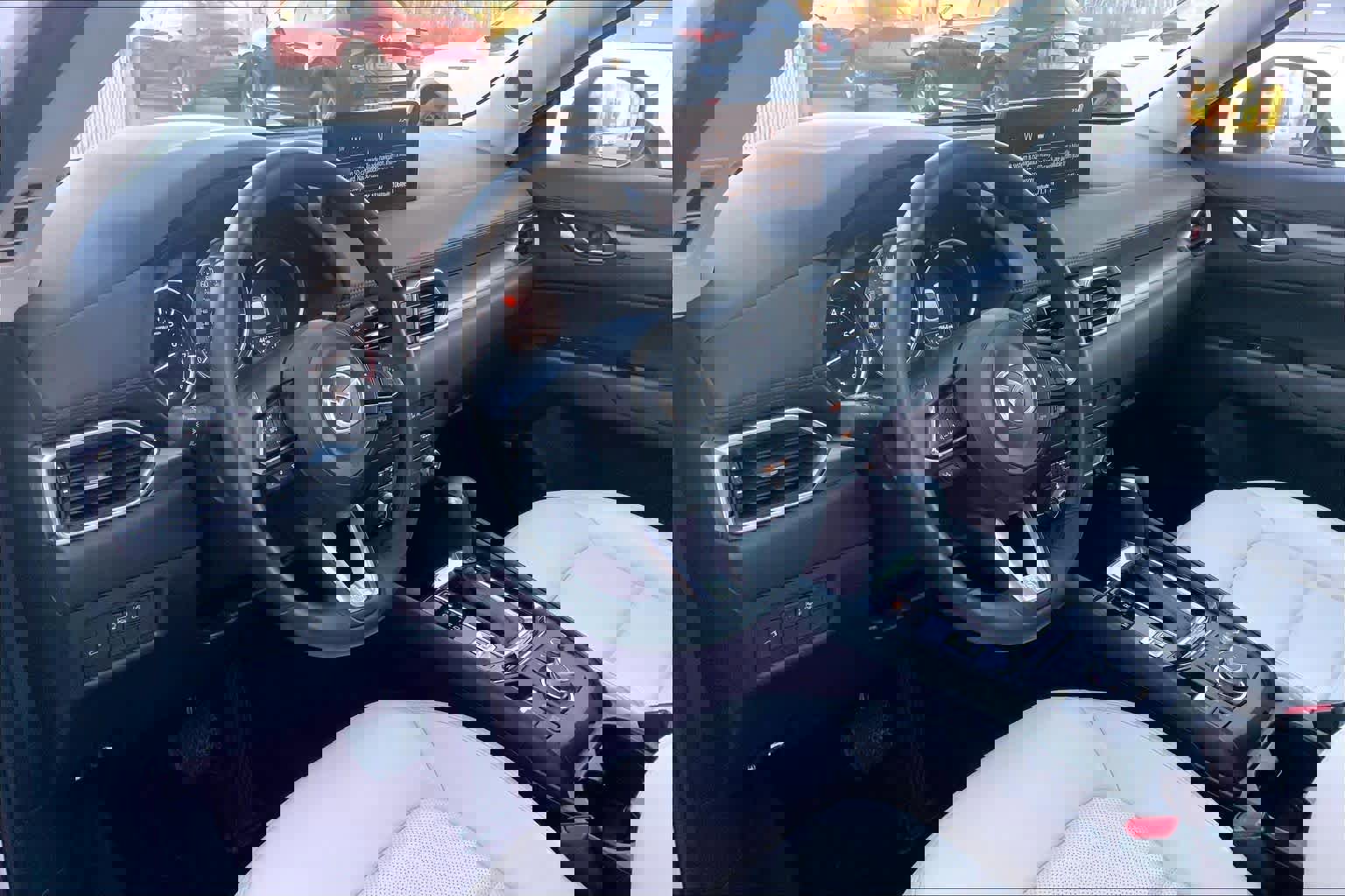 Certified 2021 MAZDA CX-5 Touring w/ Touring Preferred SV Package image 17