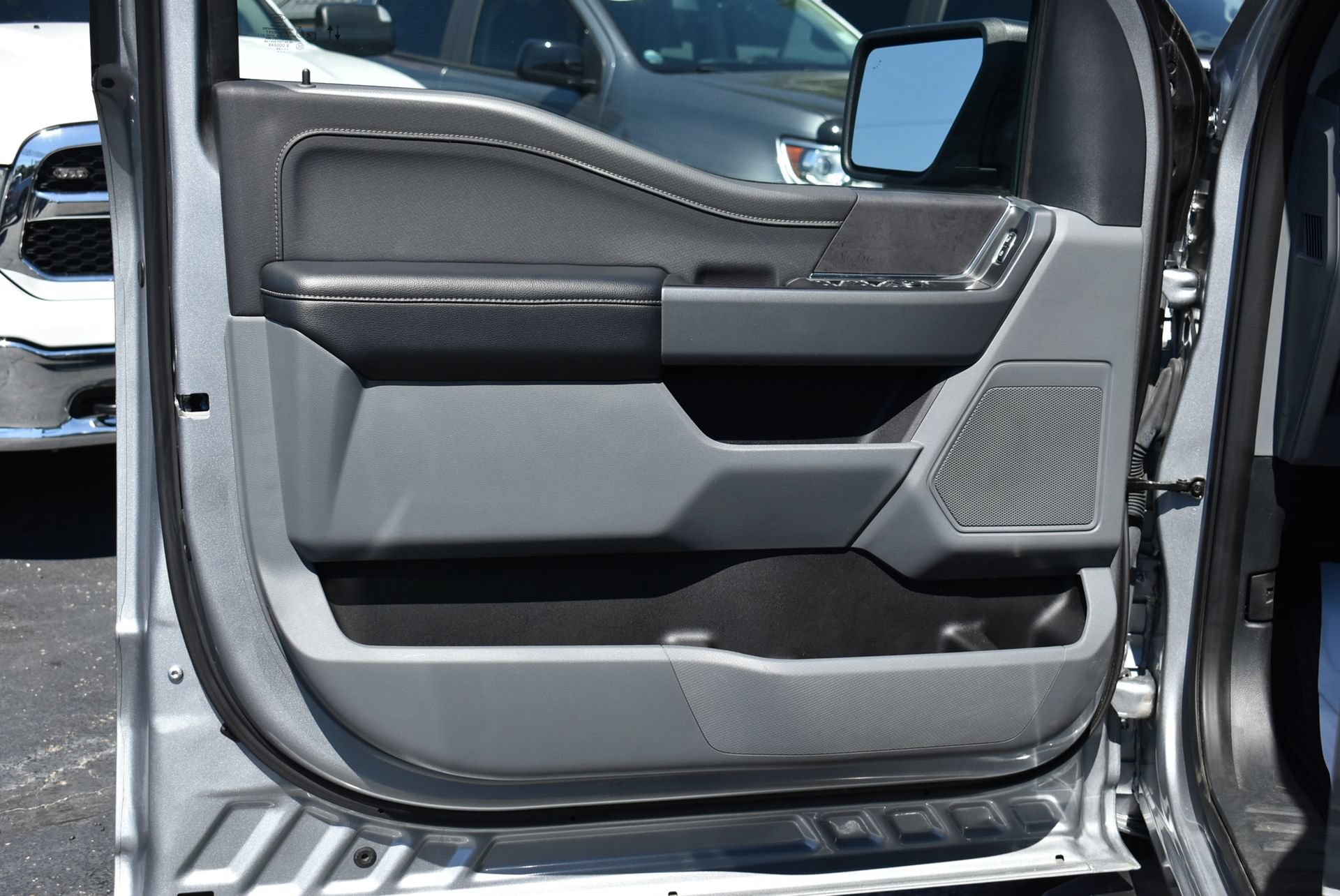 Used 2024 Ford F150 XLT AWD/4WD image 11