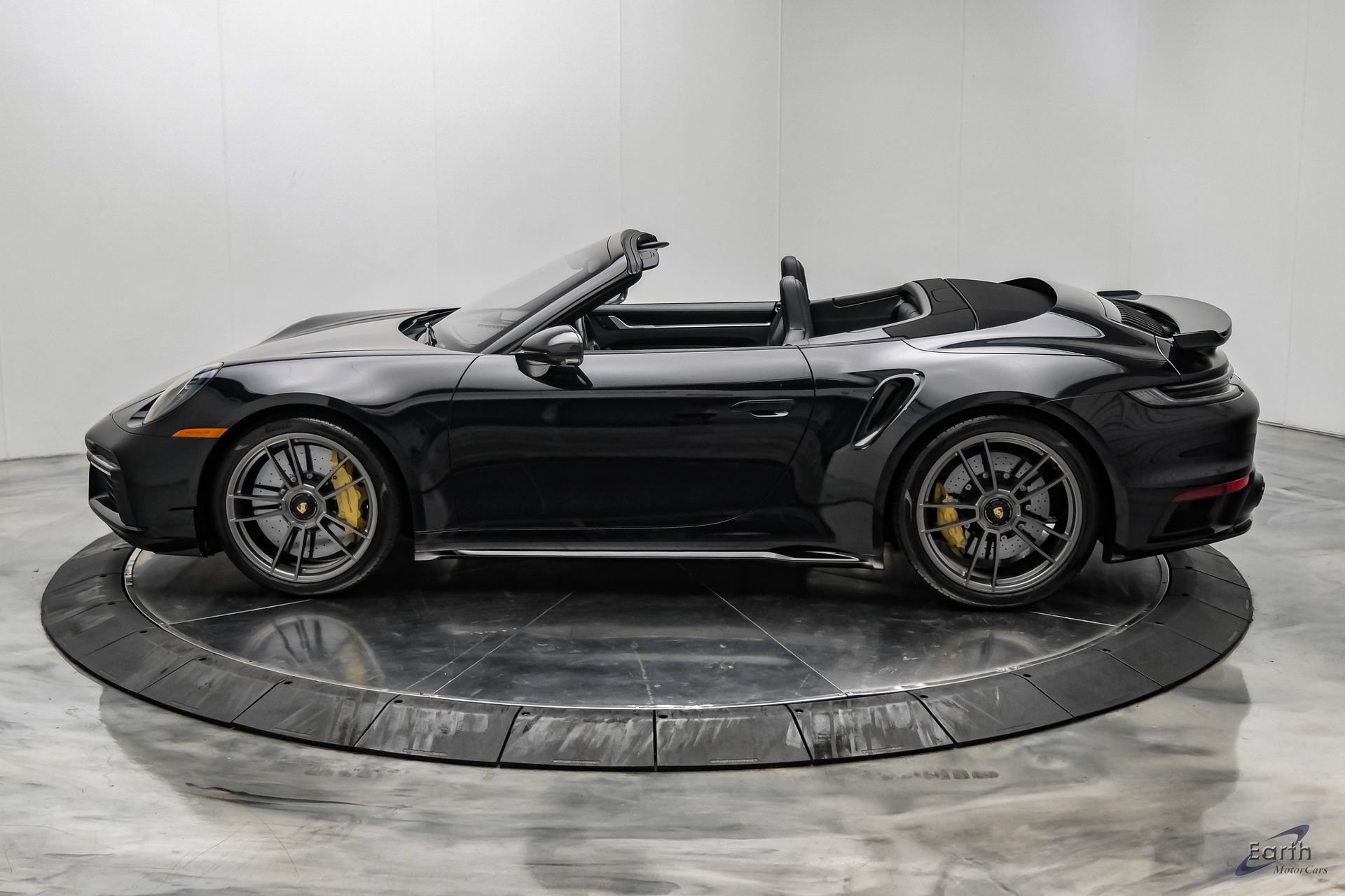 Used 2025 Porsche 911 Turbo S w/ Exterior Sport Package AWD/4WD image 8