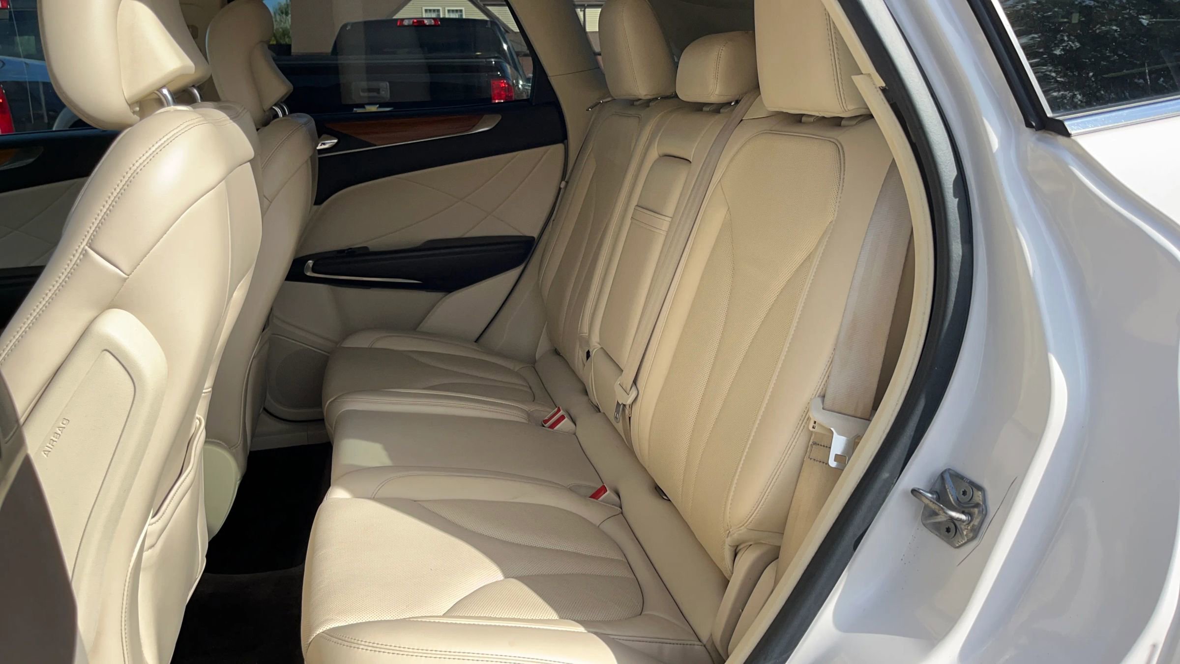 Used 2016 Lincoln MKC Reserve w/ Lincoln MKC Climate Package image 5