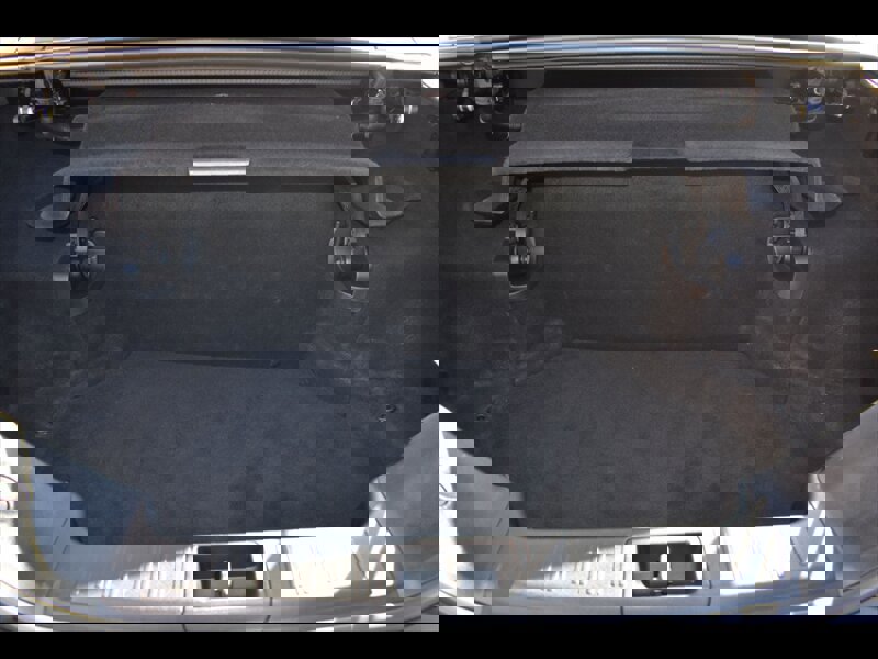 Used 2015 Mercedes-Benz SL 550 w/ Driver Assistance Package image 27