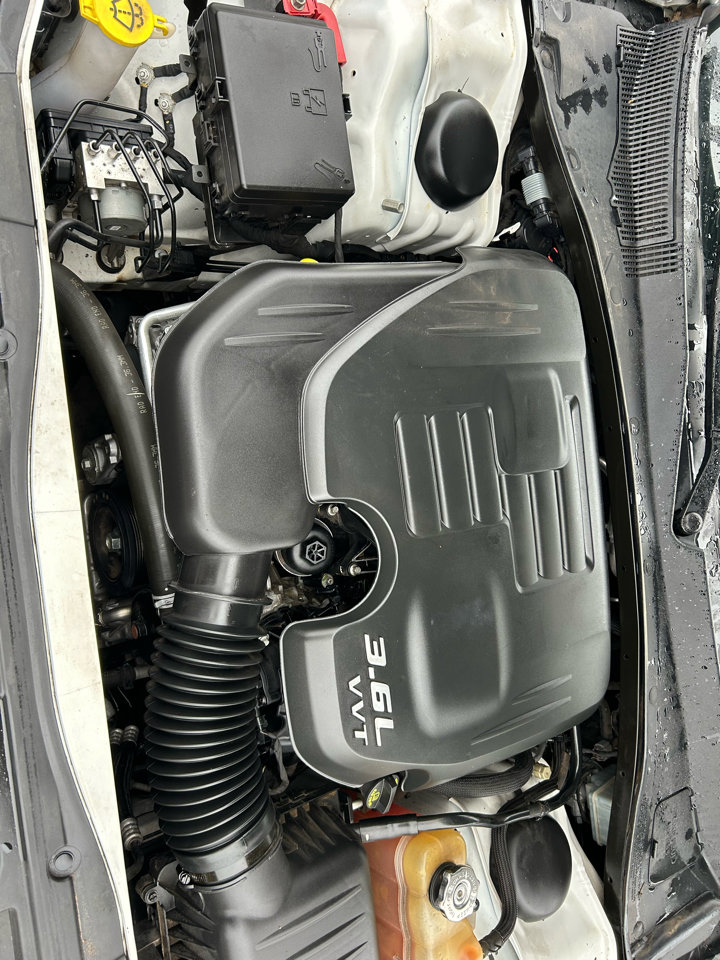 Used 2018 Chrysler 300 Touring w/ Sport Appearance Package image 30