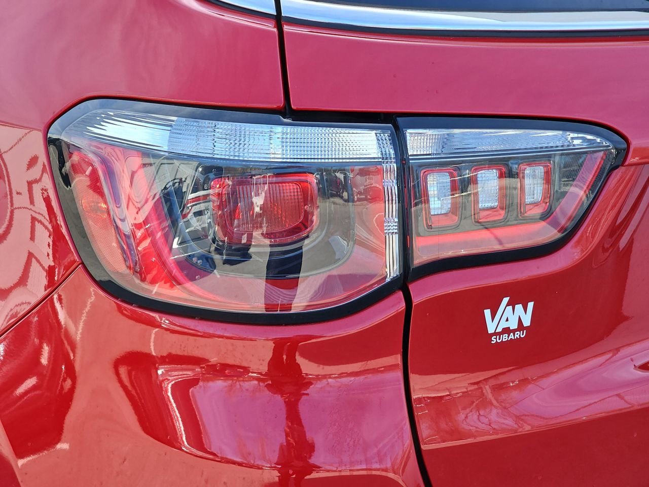 Used 2018 Jeep Compass Latitude w/ Popular Equipment Group image 38