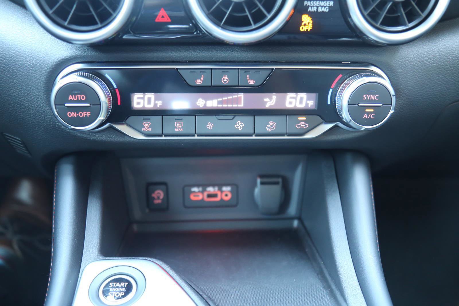 Used 2025 Nissan Sentra SR w/ SR Premium Package image 14