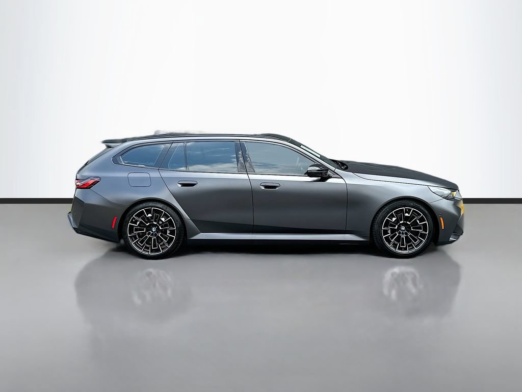 Used 2025 BMW M5 Touring AWD/4WD image 8