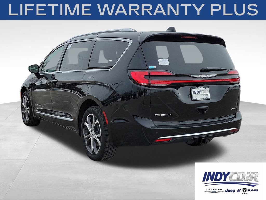 New 2026 Chrysler Pacifica Pinnacle w/ Trailer Tow Group AWD/4WD image 6