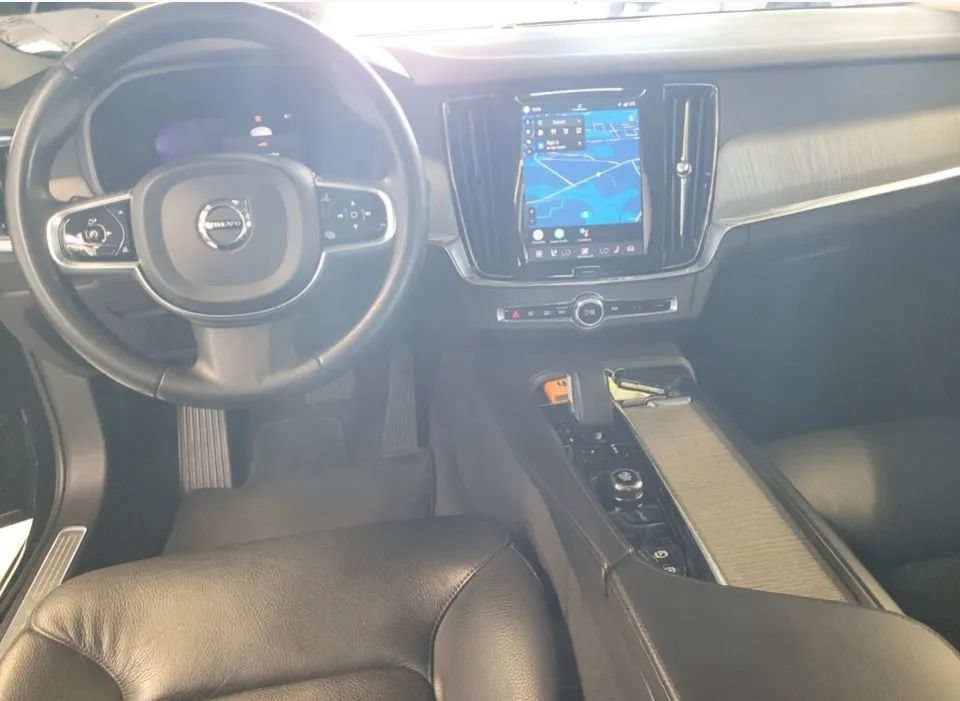 Used 2023 Volvo S90 B6 Plus AWD/4WD image 6