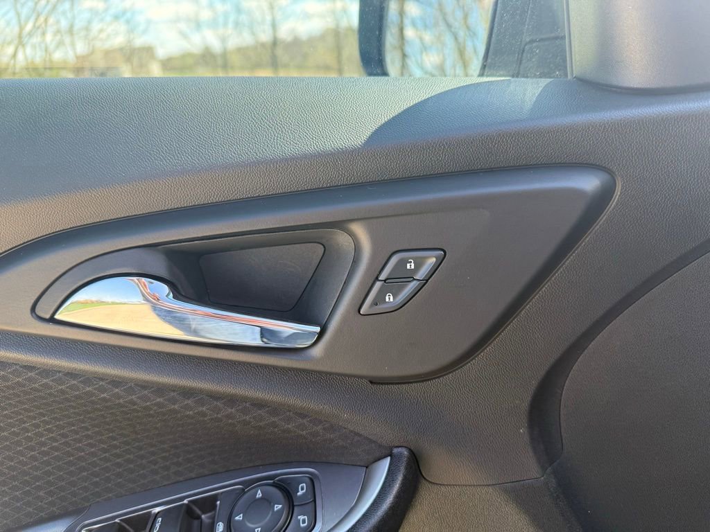 Used 2024 Chevrolet Malibu LT image 26