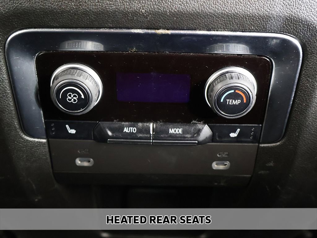 Used 2023 Chevrolet Suburban Premier AWD/4WD image 8