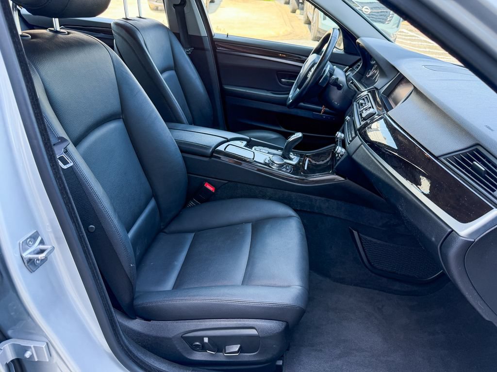 Used 2016 BMW 528i xDrive Sedan AWD/4WD image 12