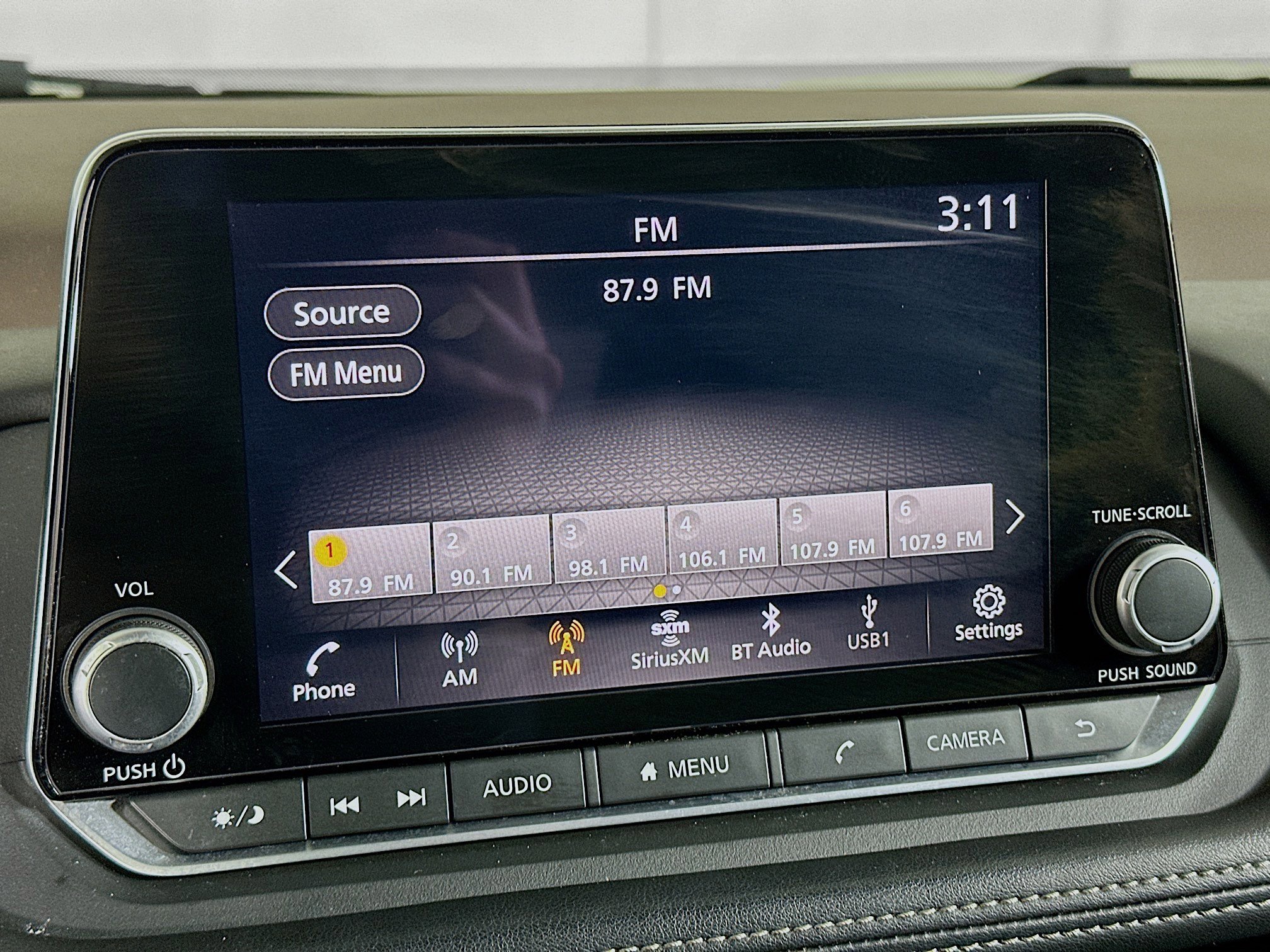 Used 2023 Nissan Rogue SV image 21