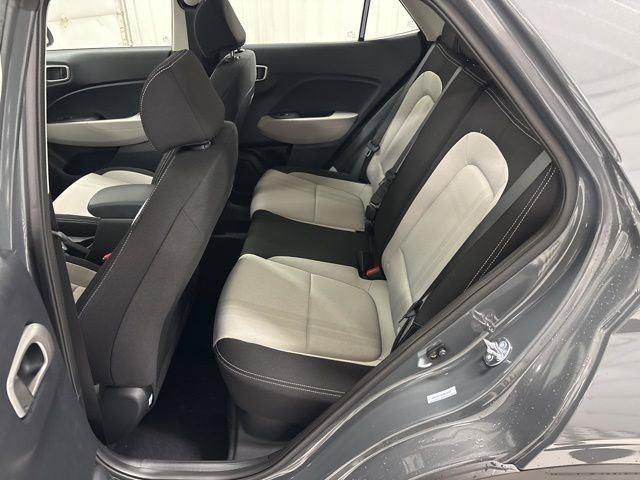 Used 2026 Hyundai Venue SEL FWD image 19
