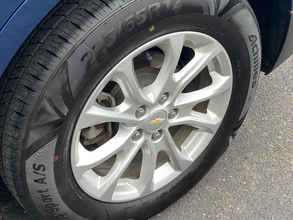 Used 2020 Chevrolet Equinox LT w/ Driver Convenience Package image 23