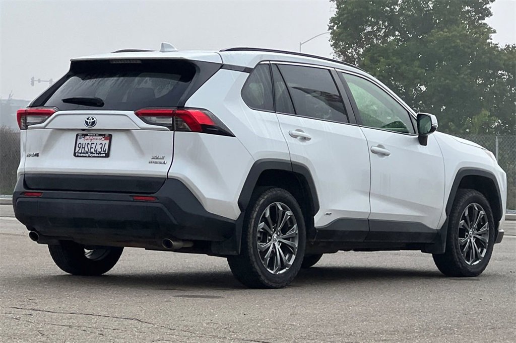 Certified 2023 Toyota RAV4 XLE Premium image 5