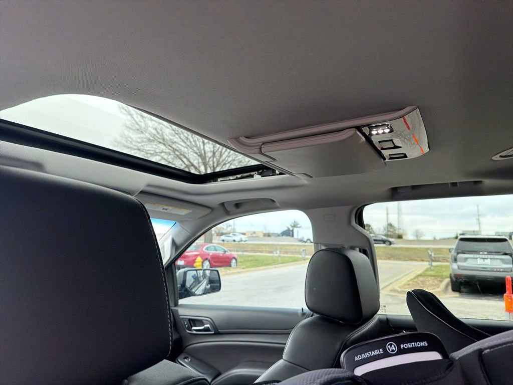 Used 2017 Chevrolet Tahoe LT image 6