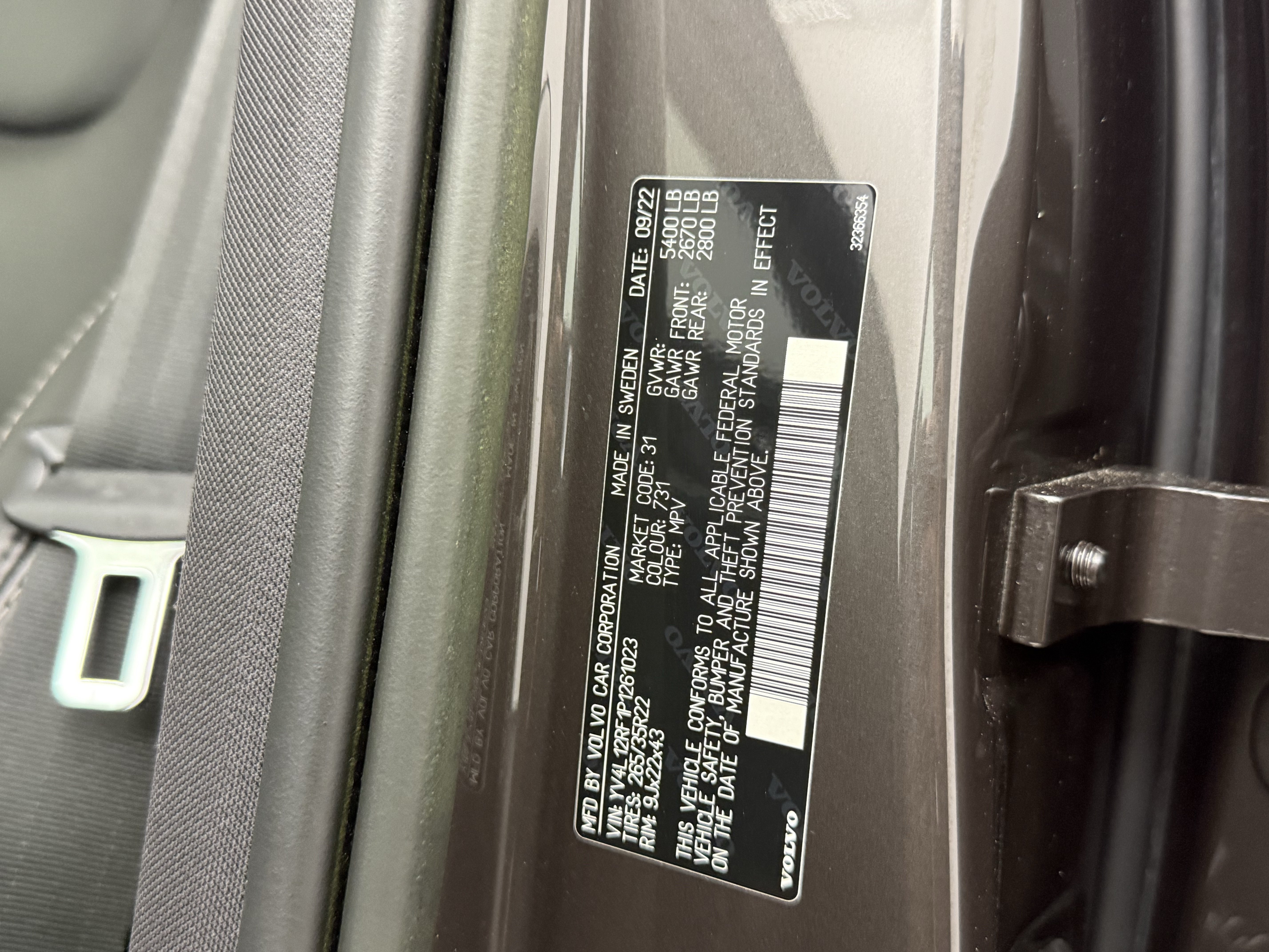 Certified 2023 Volvo XC60 B5 Ultimate AWD/4WD image 27
