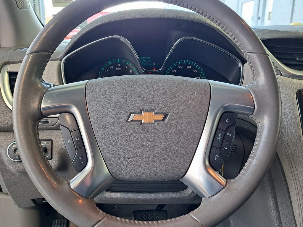 Used 2016 Chevrolet Traverse LT image 10