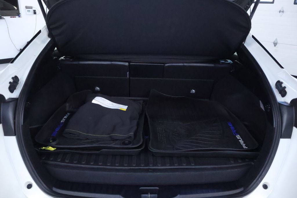 Used 2018 Toyota Prius Prime Premium image 16