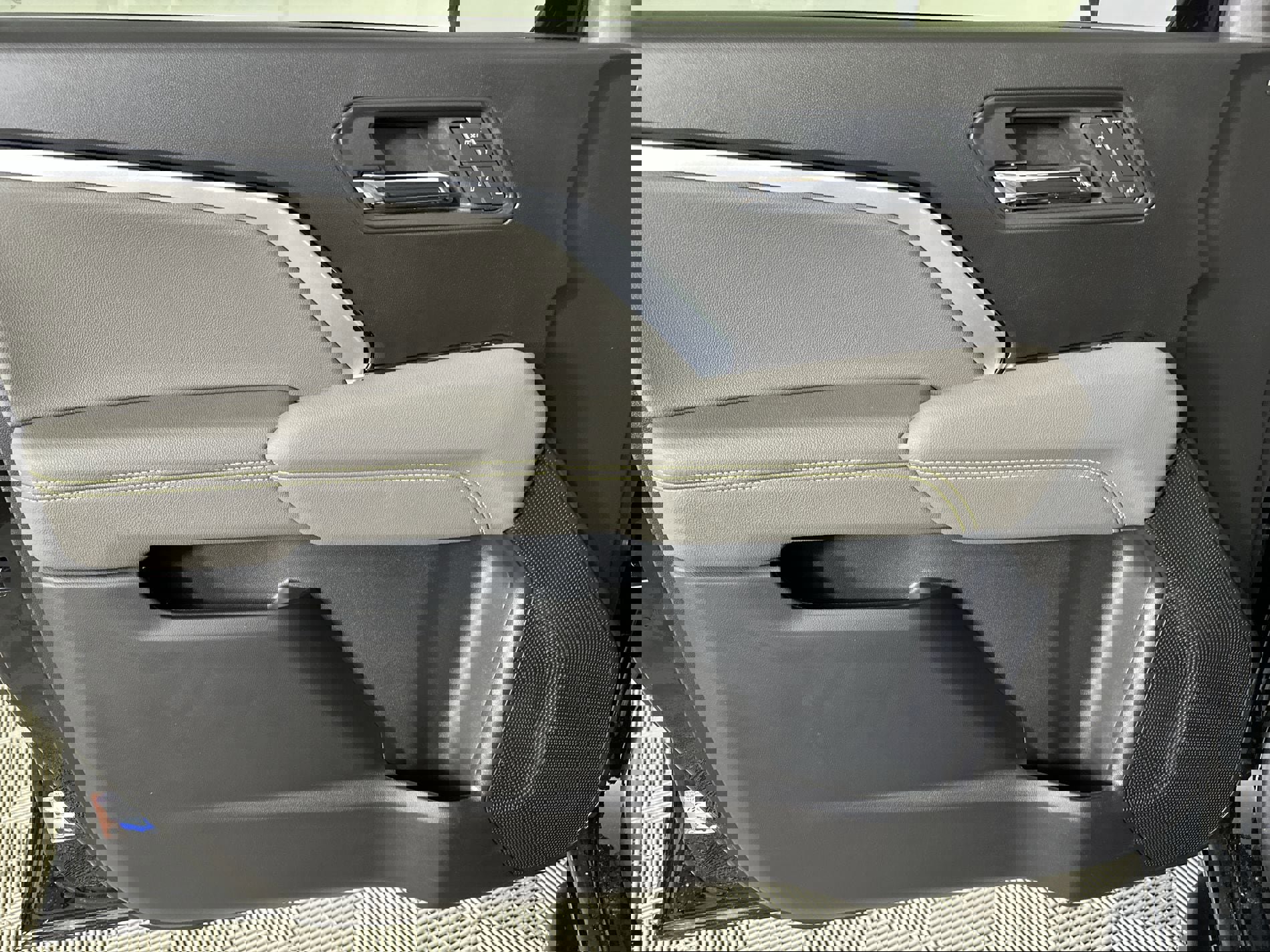 New 2025 Chevrolet Colorado ZR2 w/ Technology Package image 22