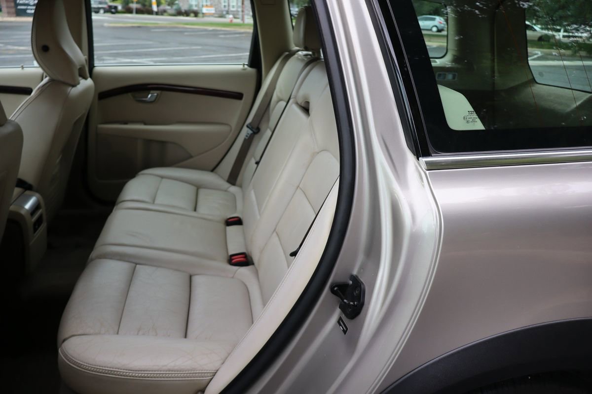 Used 2011 Volvo XC70 T6 image 20