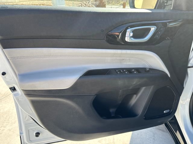 Used 2025 Jeep Compass Limited w/ Elite Group image 10