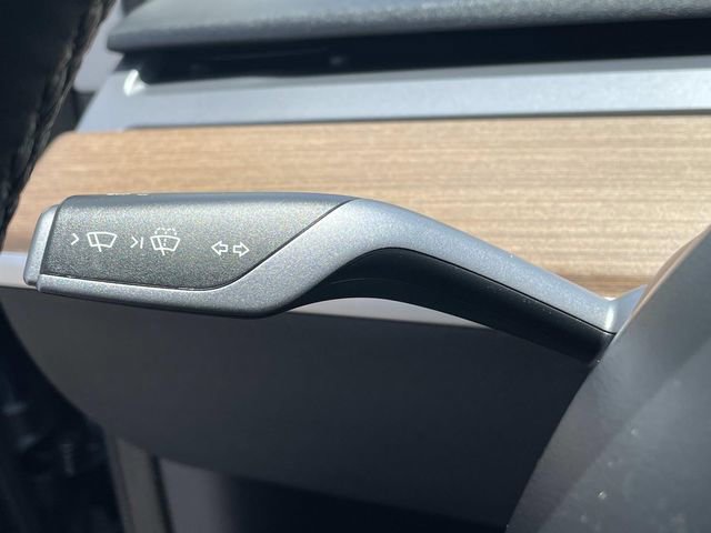 Used 2022 Tesla Model 3 Long Range AWD/4WD image 18